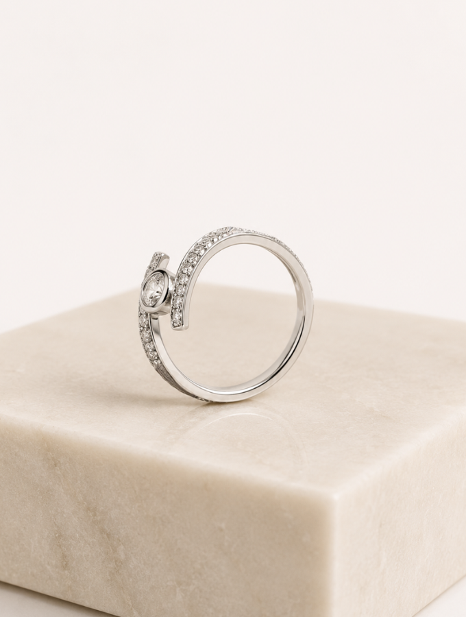 Luna Ring